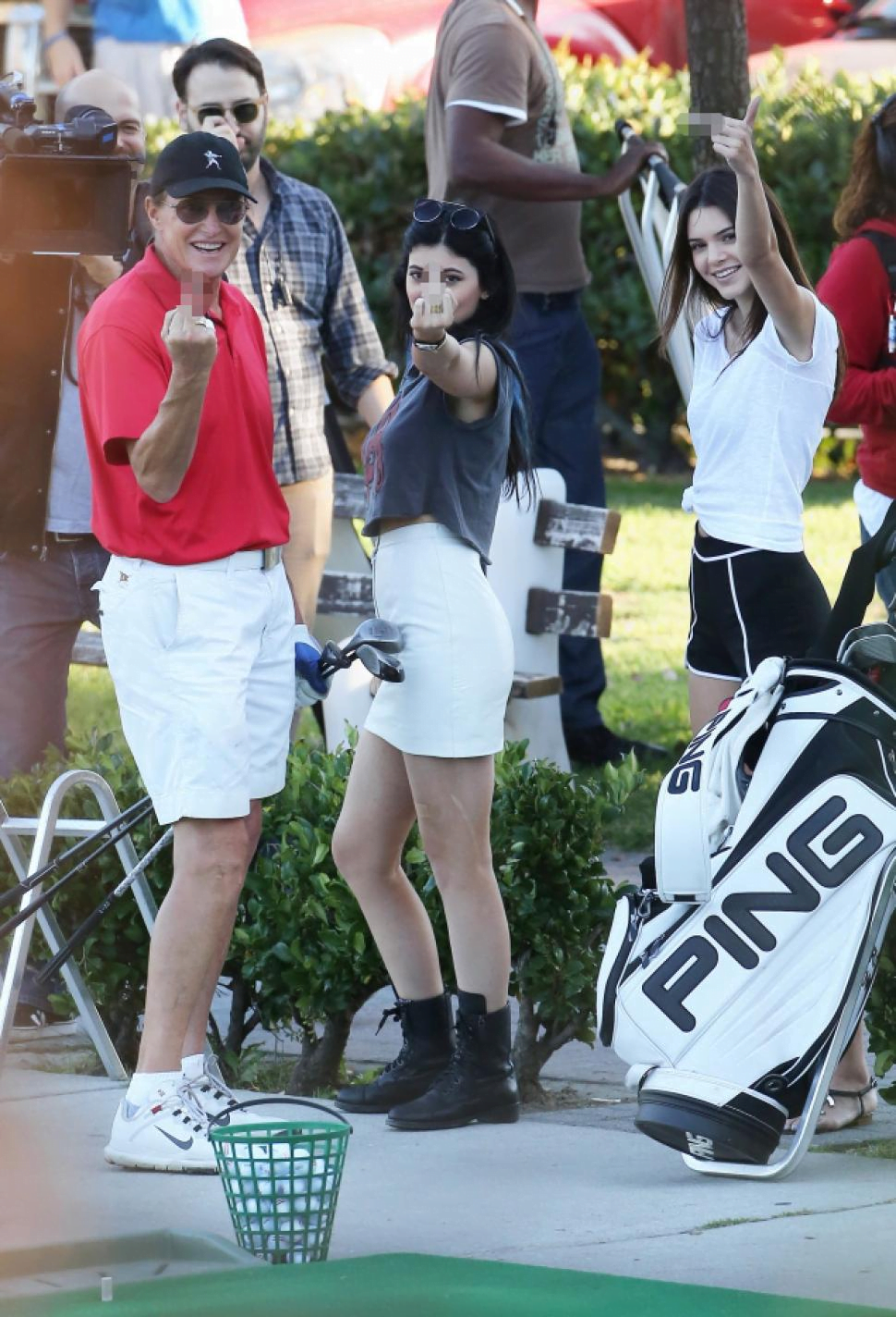 bruce-kendall-kylie-flipping-us-off