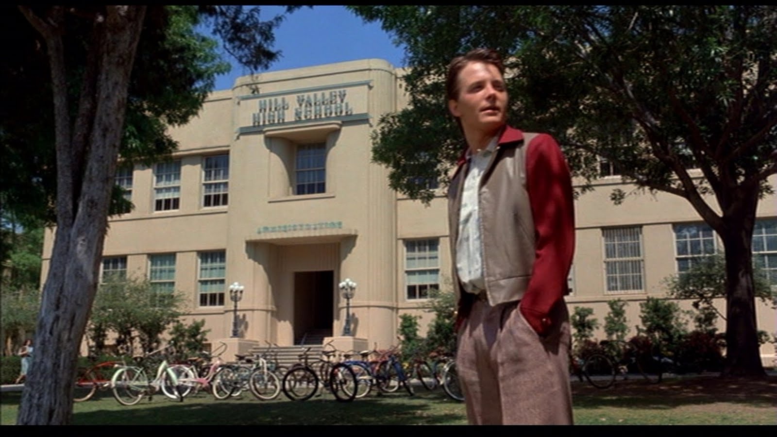 back-to-the-future-filming-locations-marty-high-school-1955