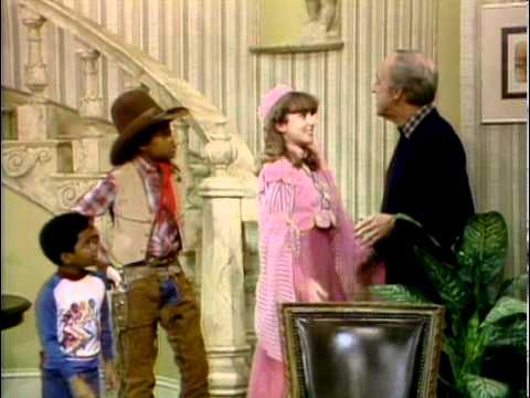 Diff&#039;rent Strokes: Season Three (1980) Opening Sequence